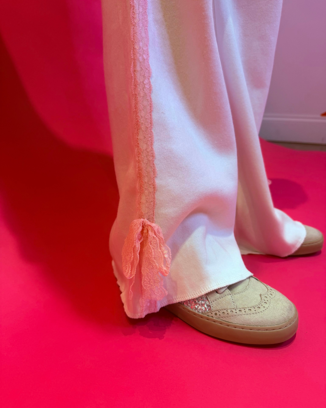 Bailey Bow Sweatpants White/Pink